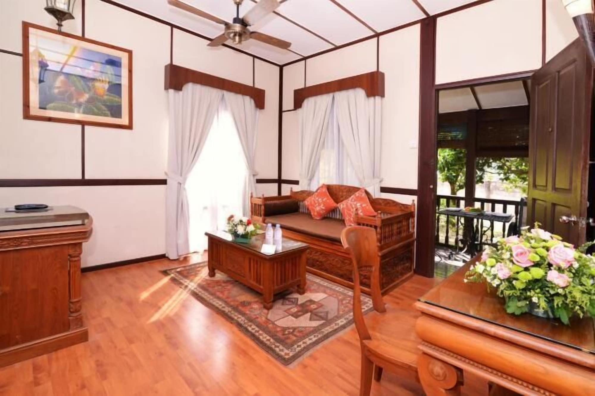 Vivilla By Holiday Villa Cherating Kültér fotó